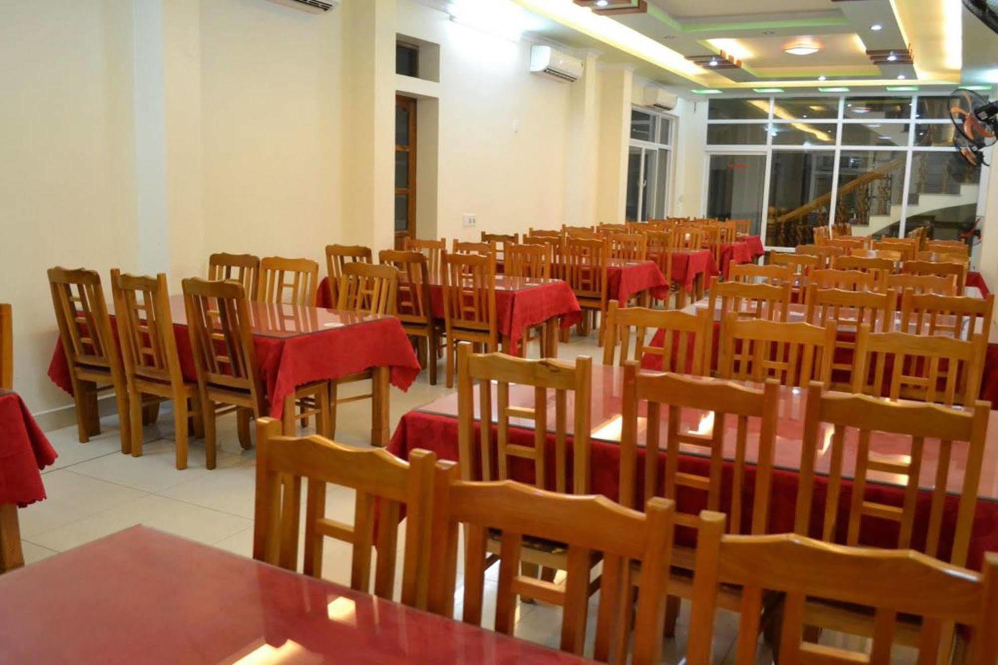 Hoang Ngoc Hotel Dong Khe Sau Exterior foto